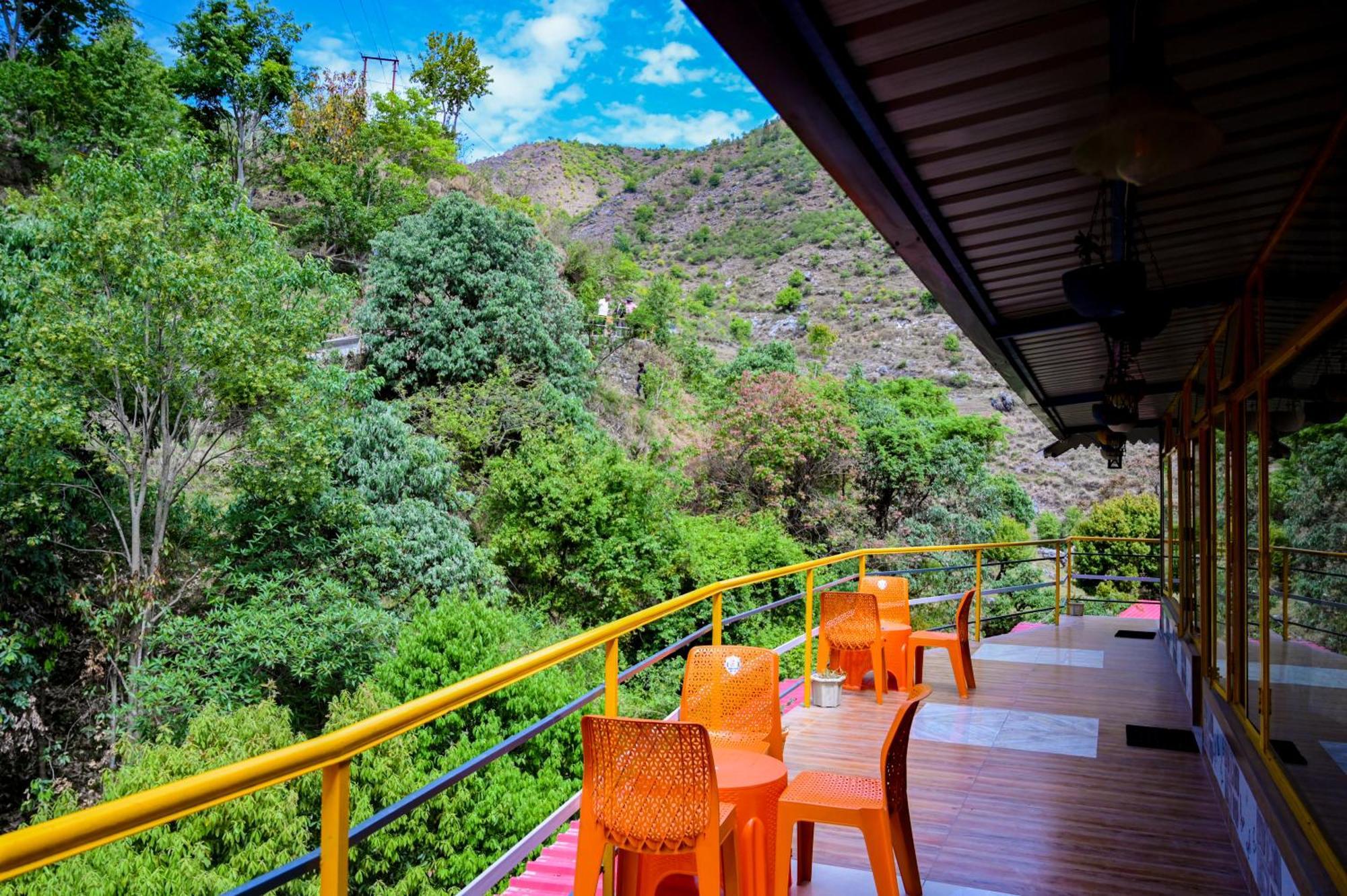 The Hosteller Mussoorie By The Streamside, Kempty Exteriér fotografie